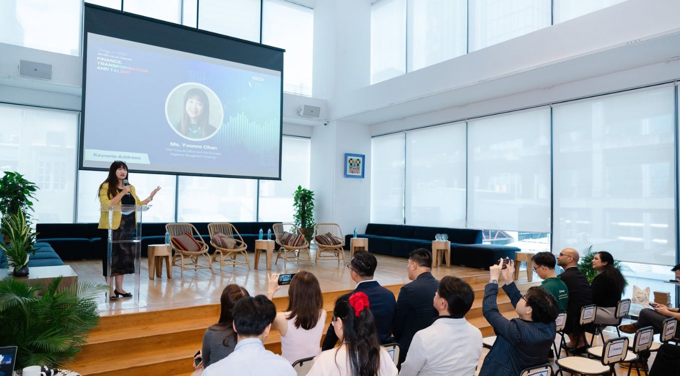 SMU Executive Dialogue 2026 event highlights in Ho Chi Minh City - BlockchainWork attended (4)
